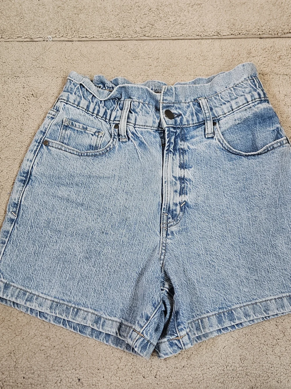 a.n.a. A New Approach Paperbag Waist Denim Shorts – Women's Size 4